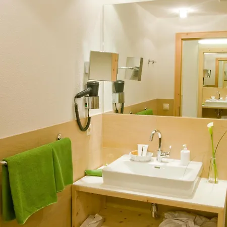 Der Waldhof 4*